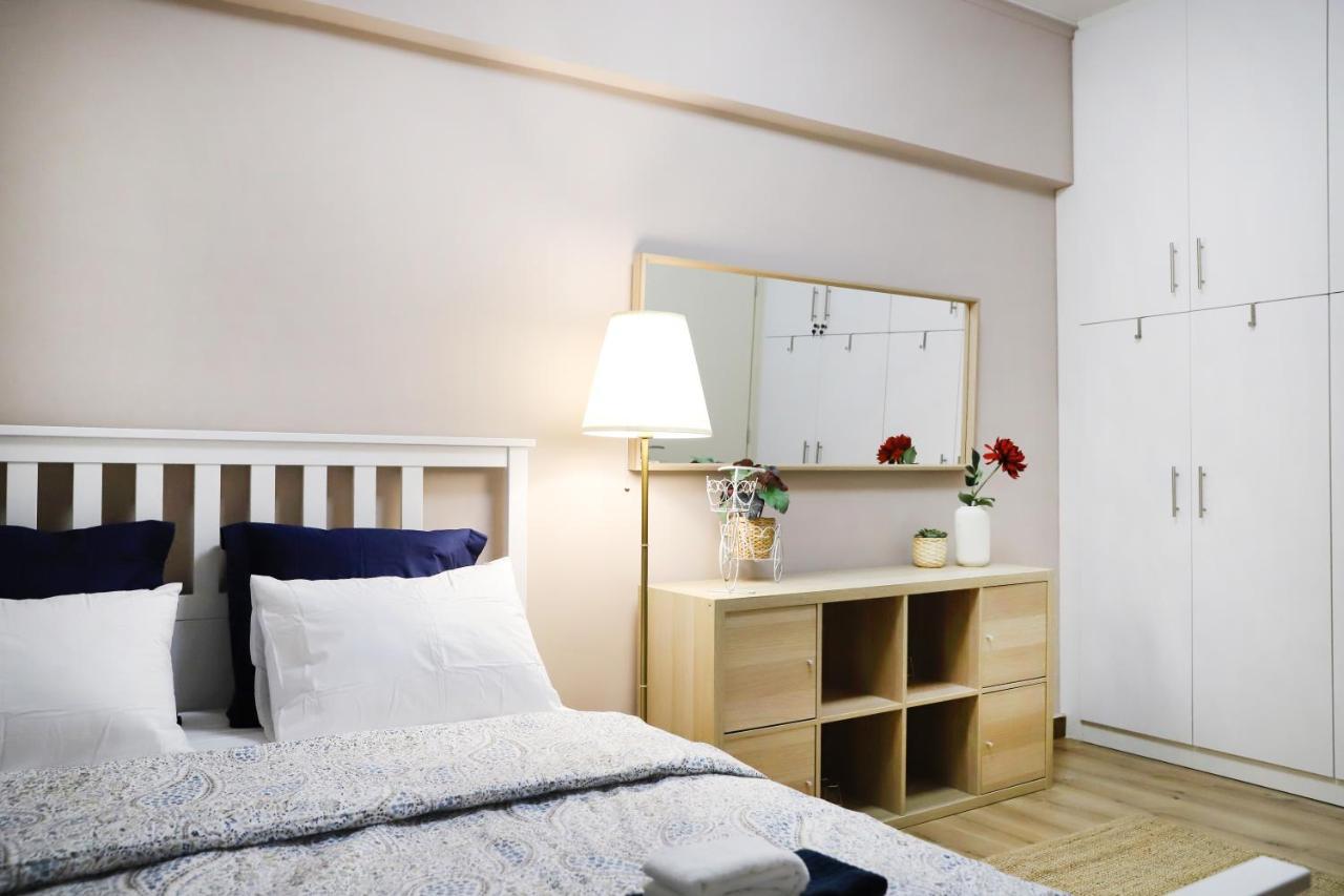 Luxury Seaview Apartment Con Vista Loutráki Dış mekan fotoğraf