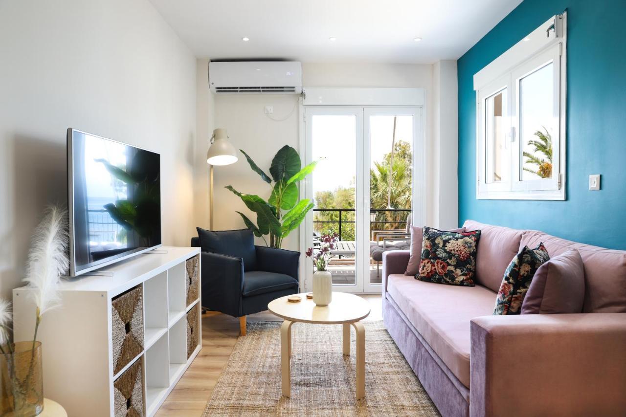 Luxury Seaview Apartment Con Vista Loutráki Dış mekan fotoğraf